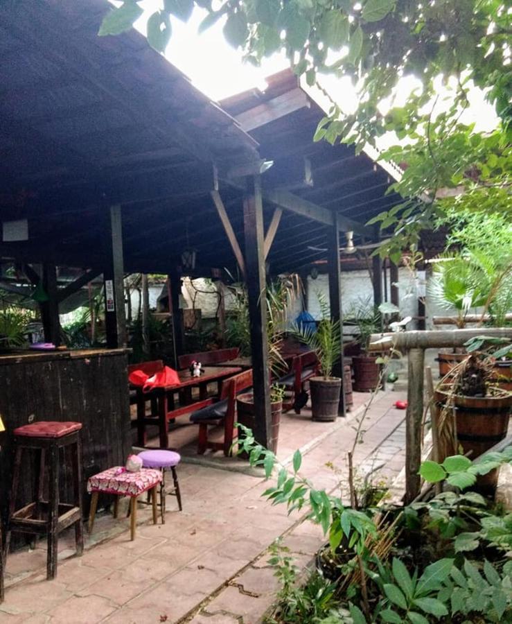 Hair Of The Dog Saints Constantine and Helena Exterior foto